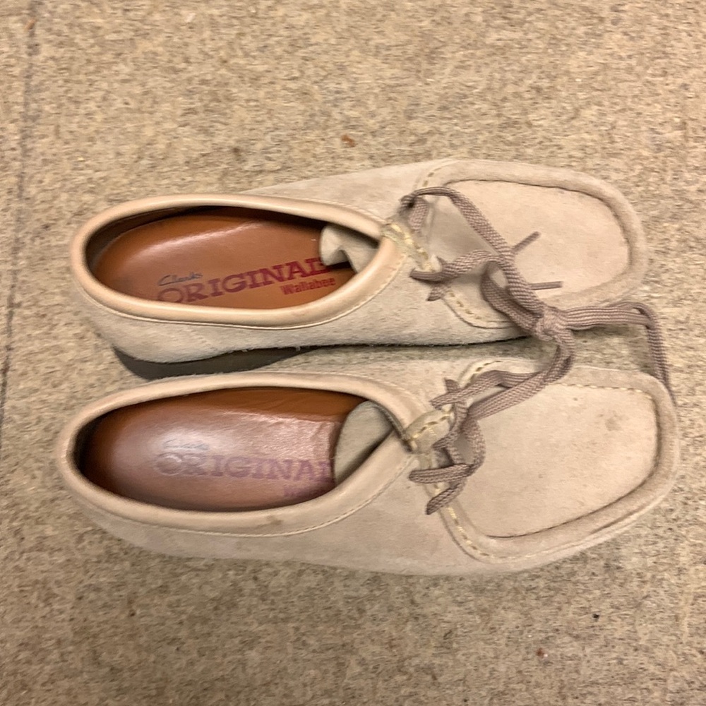 Clarks wallabees sand with crepe sole